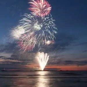 TRopical4thofJulyfireworkcruise